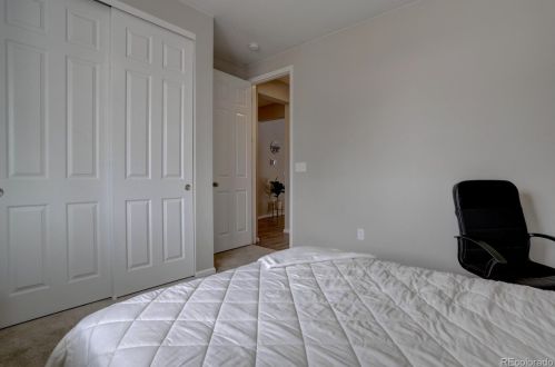 27904 9 Dr, Aurora CO 80018 exterior