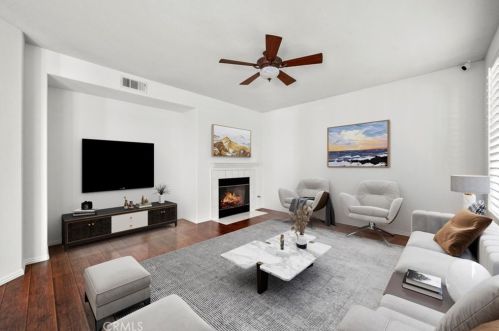 8734 Heatherwood Rd, Anaheim CA  92808-1690 exterior