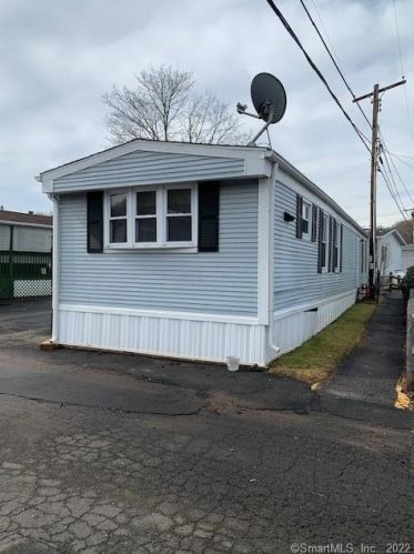 1012 Old Colony Rd, Meriden, CT 06451-6362