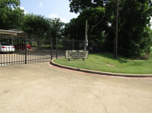 1513 Interstate 30, Garland TX  75043-7488 exterior