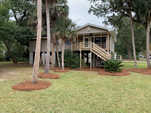 14 25th Ave, Isle Of Palms, SC 29451-2367