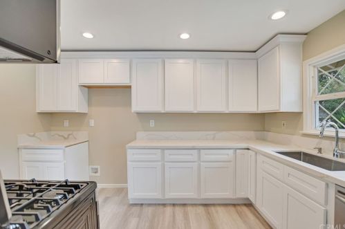 2918 Westridge Rd, Riverside CA  92506-4454 exterior