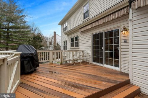 704 Pebble Bch Dr, Silver Spring MD 20904-3576 exterior