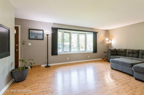151 Forest St, Mokena, IL 60451-1123