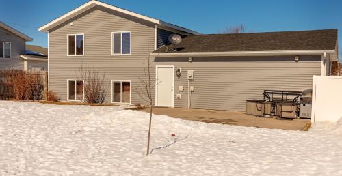 2810 Clara St, Brainerd, MN 56401-6314