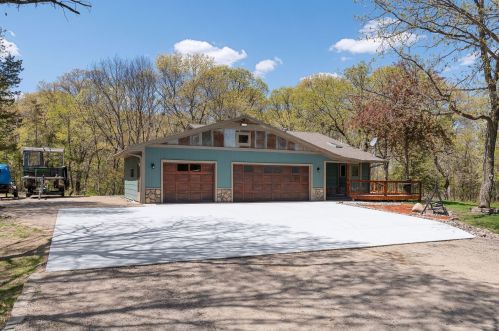 25120 140th St, Zimmerman, MN 55398-9113