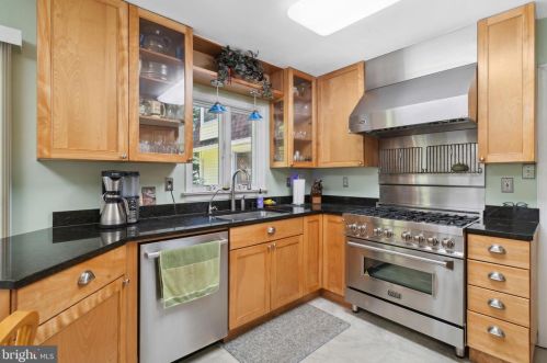 13928 Blair Stone Ln, Silver Spring MD 20906-3115 exterior