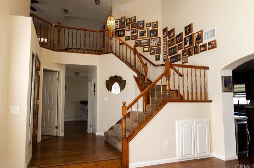 9127 Middlefield Dr, Riverside, CA 92508-6257