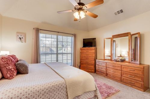 301 Chapman St, Cedar Hill TX 75104-4941 exterior