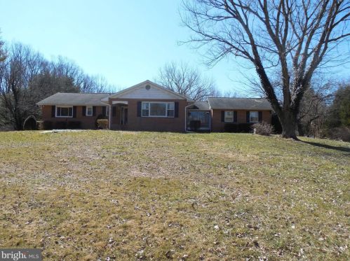 2357 Bell Branch Rd, Gambrills, MD 21054-2132