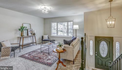 1509 Robert Rd, Lancaster PA  17601-5632 exterior