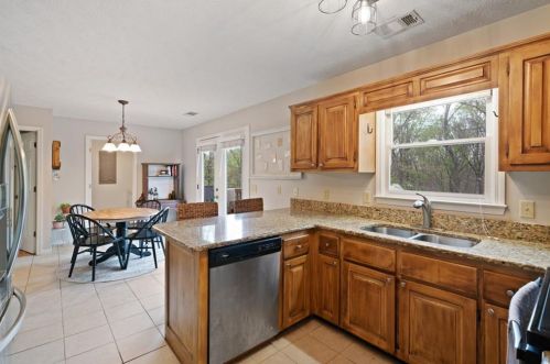 2324 Sportsman Club Rd, Gainesville GA  30501-1018 exterior