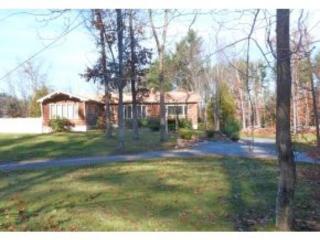16 Walnut Hill Rd, Derry, NH 03038-5016