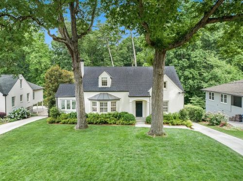2654 Ellwood Dr, Atlanta GA  30305-3866 exterior