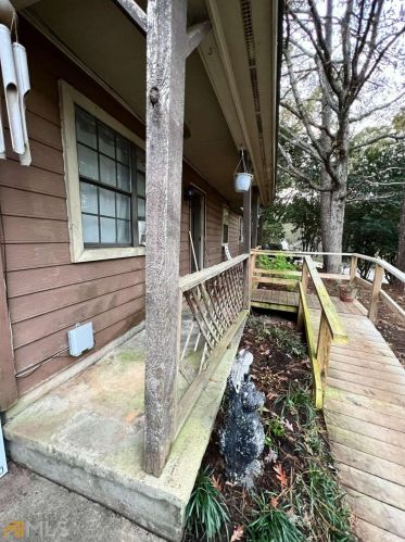 675 Lakeridge Dr, Conyers GA  30094-2676 exterior