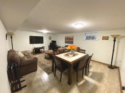 7859 Nordica Ave, Niles IL  60714-3313 exterior