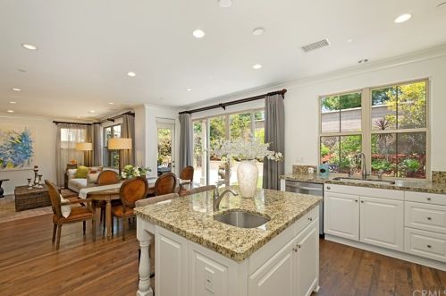 57 Crestwick, Irvine CA  92620-7306 exterior