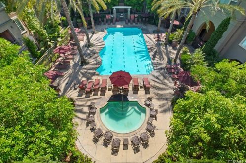 1801 Katella Ave, Anaheim CA  92804-6620 exterior