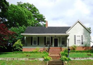 84 Park Ave, Trion, GA 30753-1225