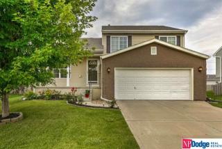 16117 Greenleaf St, Omaha, NE 68136-3295