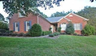 5417 Denberg Ln, Raleigh, NC 27606-9562