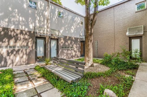 4242 Buena Vista St, Dallas TX  75205-4477 exterior