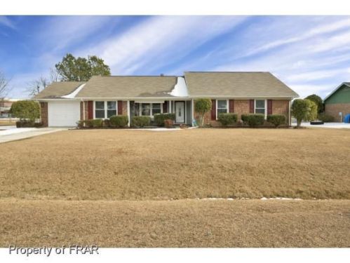 351 Woodberry Cir, Raeford, NC 28376-9181