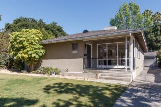 2395 Woodlyn Rd, Pasadena, CA 91104-3445