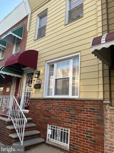 2516 Darien St, Philadelphia, PA 19148-4523