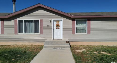 2215 Goose Ranch Rd, Vernal, UT 84078