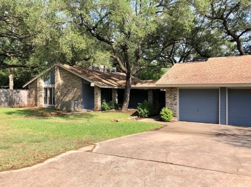 11905 Charing Cross Rd, Austin TX  78759-3648 exterior