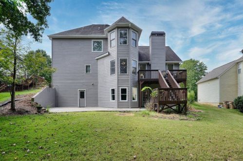 506 Chestnut Walk, Holly Springs GA  30114-7748 exterior