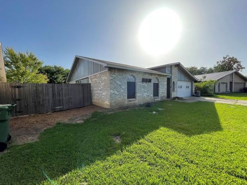 608 Mckown Dr, Midlothian TX  76063-2126 exterior
