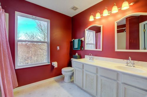 9639 Fallsridge Ct, Cincinnati OH 45231-2885 exterior