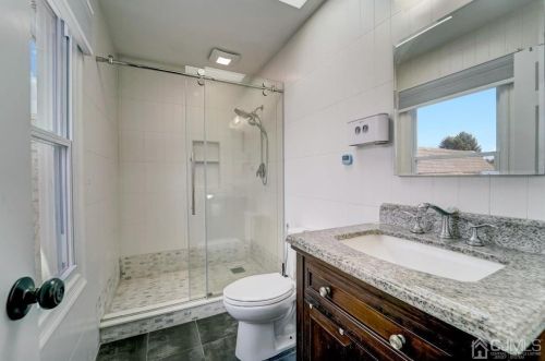 26 Sturbridge Dr, Piscataway NJ  08854-5137 exterior