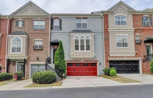 925 Boudreau Ct, Atlanta, GA 30328-2682