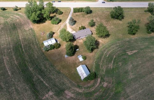 8010 Trask Bridge Rd, Rockford, IL 61101-8369
