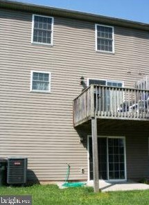 455 Kentwell Dr, York, PA 17406-6083