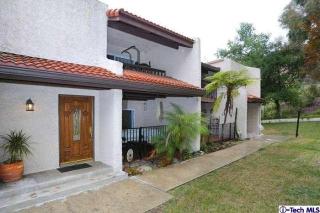 8036 Via Pompeii, Burbank, CA 91504-1530