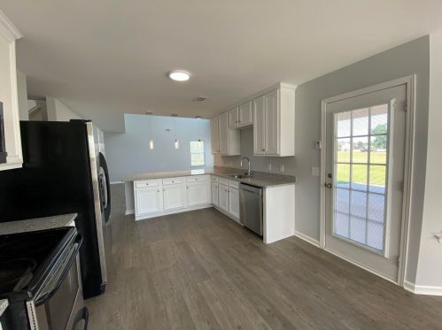715 Broderick Cir, Warner Robins GA  31088-2415 exterior