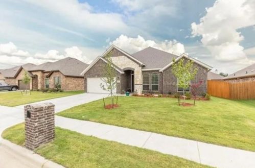 1136 Nottingham Trl, Fort Worth TX  76179-0816 exterior