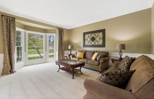 432 Ridgelawn Trl, Batavia, IL 60510-8680