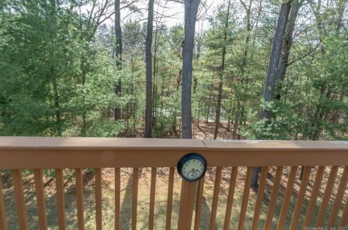 13 Marble Faun Ln, Windsor CT  06095-4766 exterior
