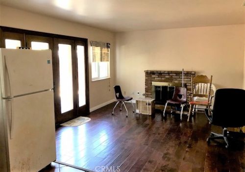 3416 Siskiyou Cir, Riverside CA  92503-4664 exterior