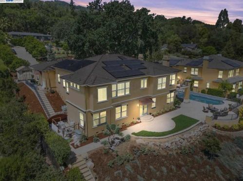 464 Bunker Ln, Pleasanton, CA 94566-7768