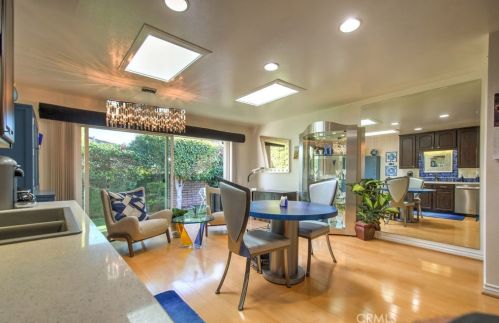 12 Gumwood, Irvine CA  92612-2352 exterior