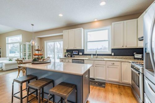 13592 Maryland Ave, Prior Lake, MN 55378-3203