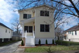 10914 Troy St, Chicago, IL 60655-2212