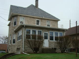 2720 Harrison St, Davenport, IA 52803-1421