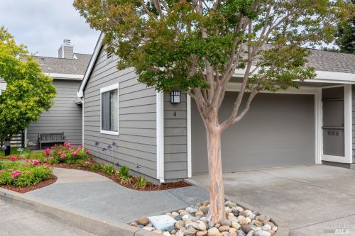 4 Drakes View Cir, San Rafael, CA 94904-2415